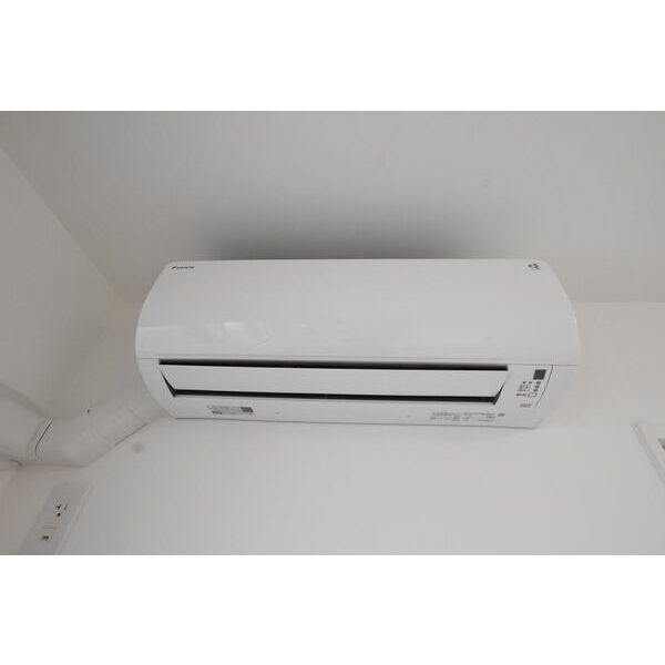 その他設備　夏もカラッと快適♪エアコン付きです！