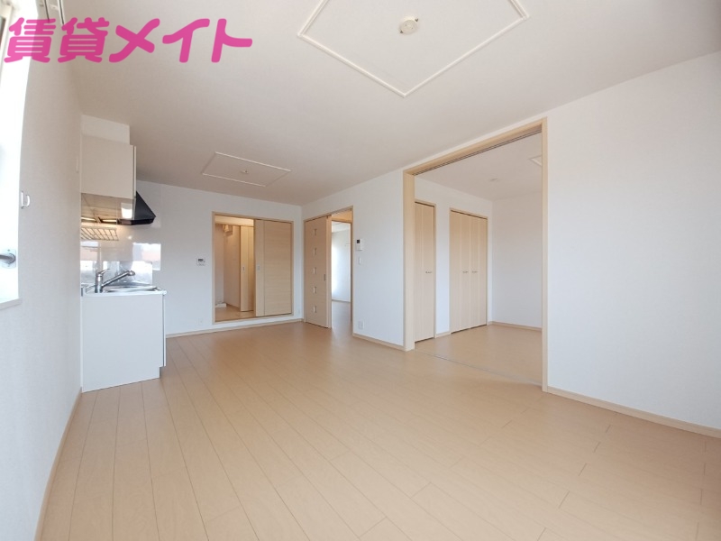 居室・リビング　同型反転タイプ画像