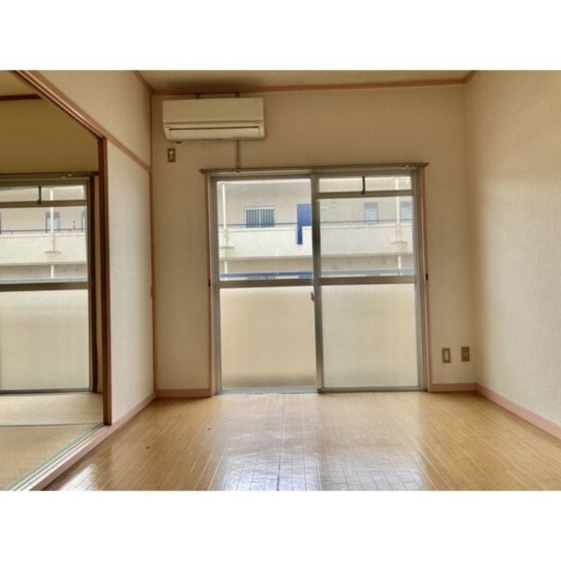 居室・リビング　図面と現状に相違がある場合には現状を優先