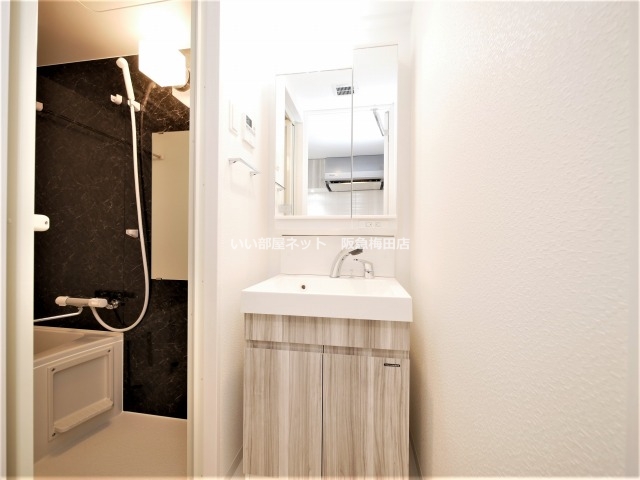 洗面設備　※同仕様写真となります。