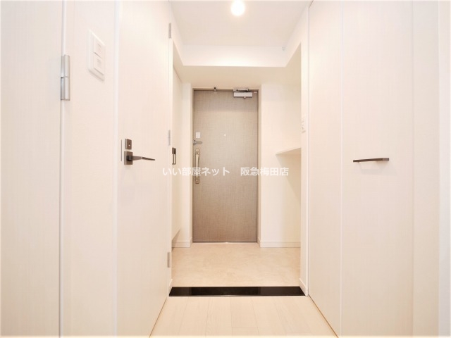 玄関　※同仕様写真となります。