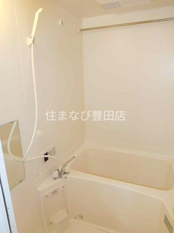 バス・シャワールーム　同型別部屋写真