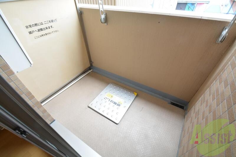 バルコニー　広々バルコニー