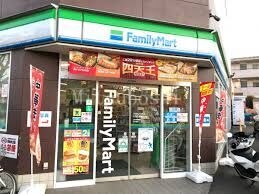 コンビニ　ファミリーマート杉並永福四丁目店（コンビニ）まで261m