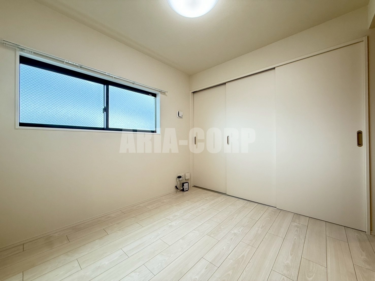居室・リビング　白を基調とした統一感あるお部屋です！