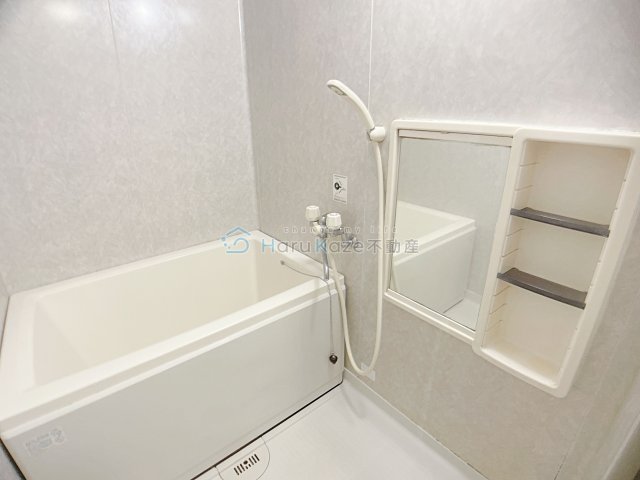 名鉄名古屋本線 桜駅 徒歩7分 2階建 築29年の風呂写真