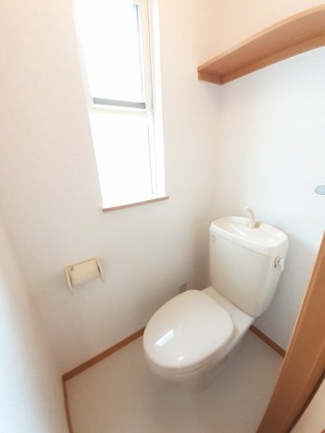 トイレ　落ち着いたトイレです