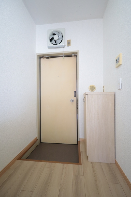 玄関　※別号室写真