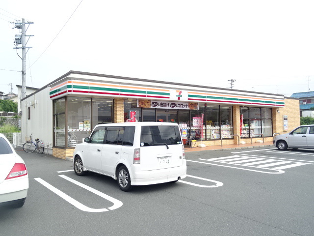 コンビニ　セブンイレブン鷲津店（コンビニ）まで288m
