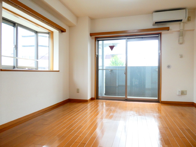 居室・リビング　★洋室９．３帖のワンルームマンション★※同タイプ参考写真