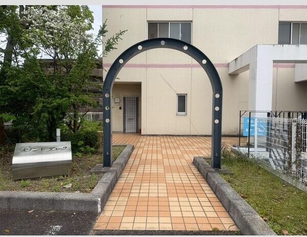 エントランス　名古屋で一番初期費用の安い賃貸専門の不動産会社です(^^)