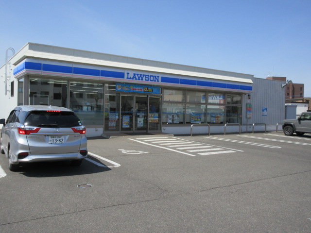 コンビニ　ローソン帯広西8条南九丁目店（コンビニ）まで577m