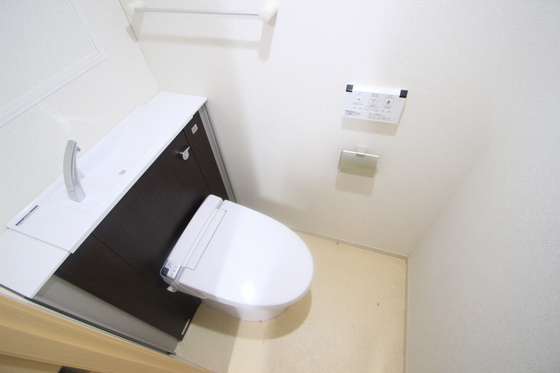トイレ　※別部屋の写真です