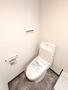 トイレ　温水洗浄便座付きのトイレです