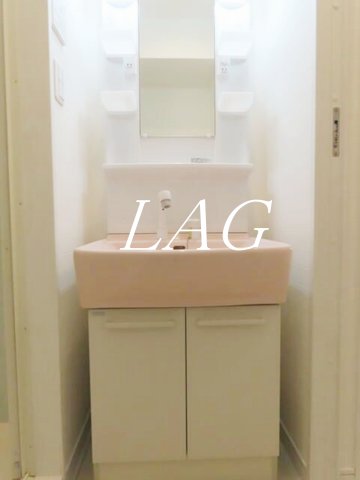 洗面設備　洗面台です。