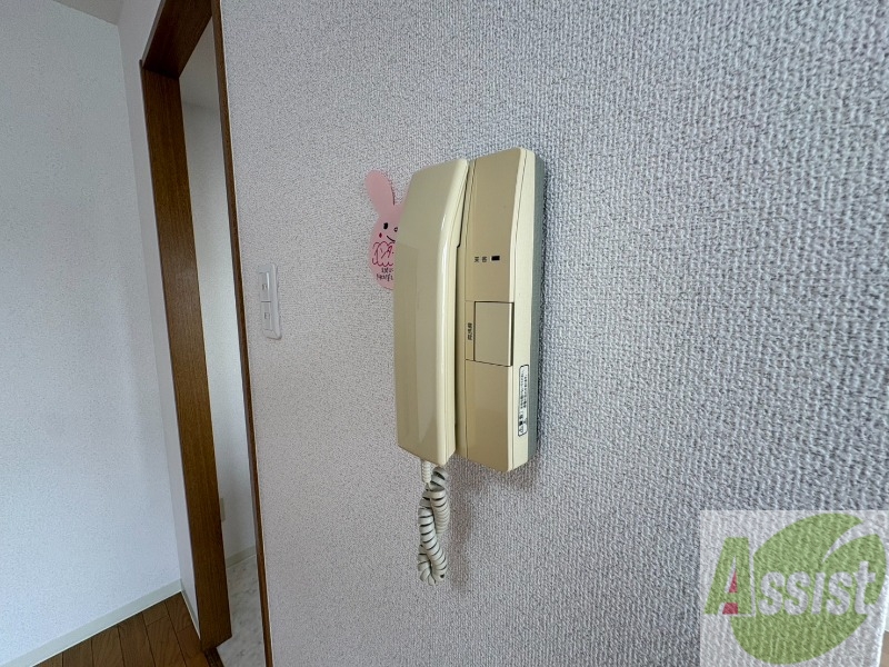 セキュリティ　インターホンは通話ができるので急な訪問があっても安心です。