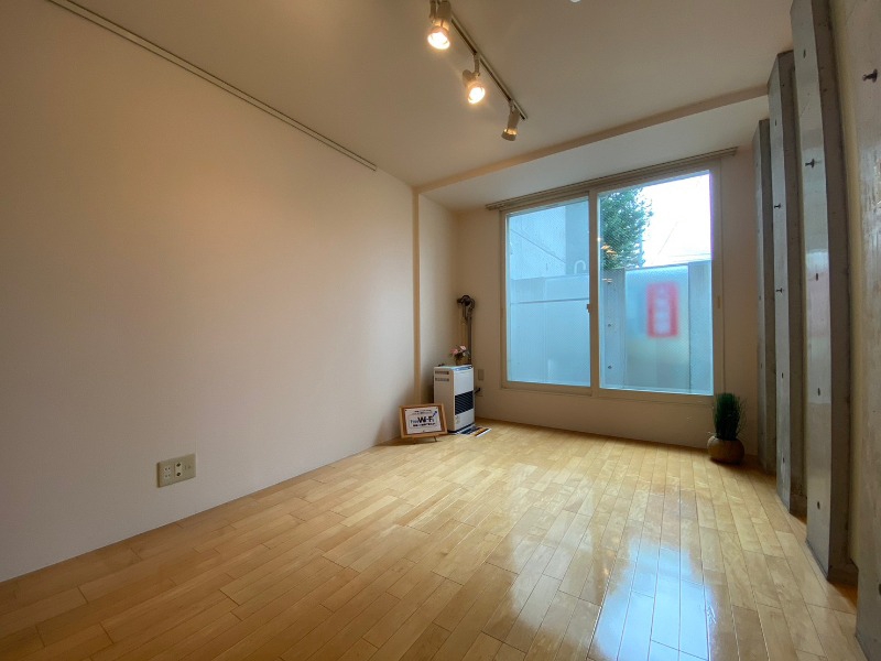 居室・リビング　広くてキレイなお部屋が広がっていて、充実した生活が送れそう。