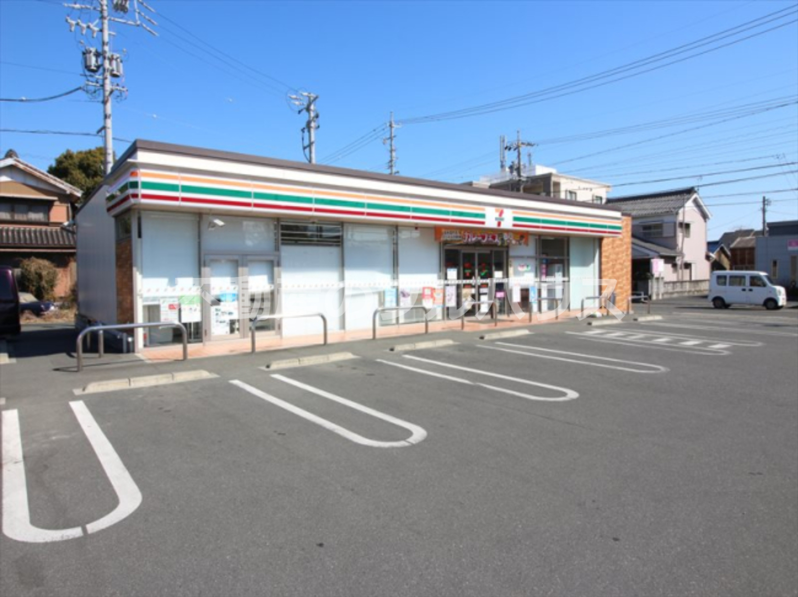 コンビニ　セブンイレブン南大通（コンビニ）まで858m