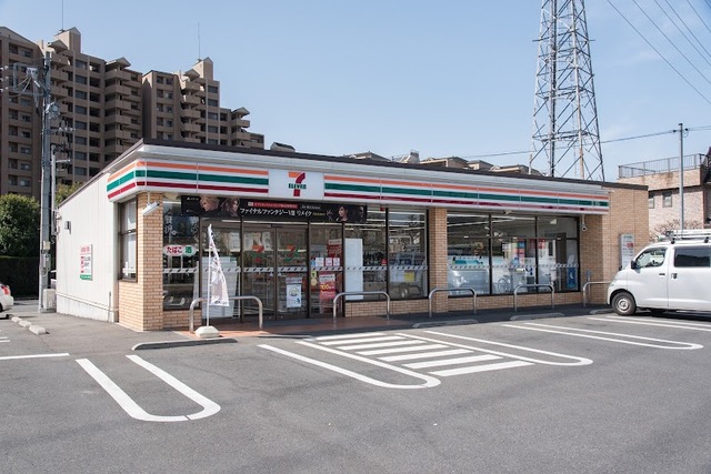 コンビニ　セブンイレブン国立学園通り店（コンビニ）まで427m