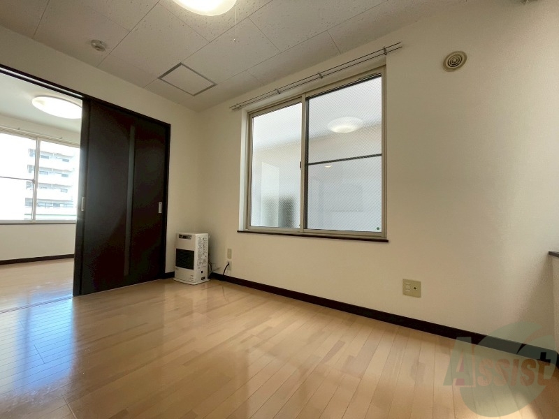 居室・リビング　明るいお部屋は気持ちよく過ごせそうですね。