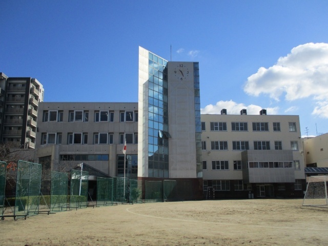 中学校　大阪市立難波中学校（中学校）まで846m