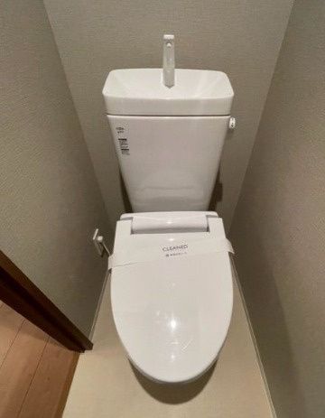 トイレ　別タイプ部屋　参考写真です