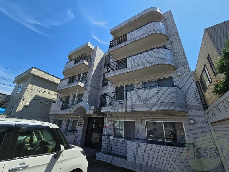 建物外観　札幌市中央区南１４条「アヴァンティイン伏見」