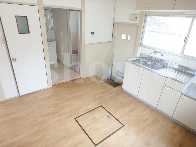 居室・リビング　きれいなお部屋です☆