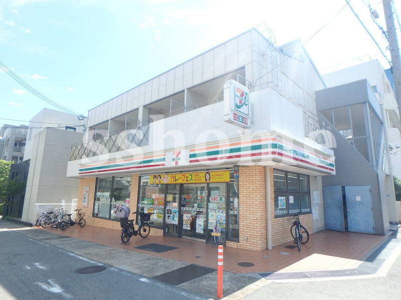 コンビニ　セブンイレブン（コンビニ）まで519m