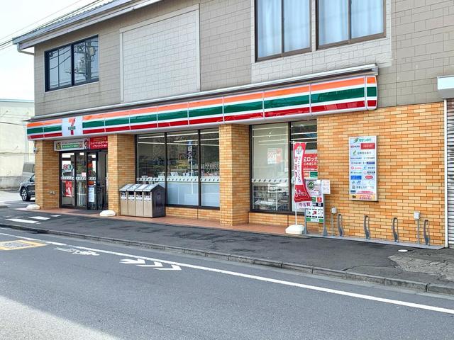 コンビニ　セブンイレブン練馬下石神井3丁目店（コンビニ）まで495m