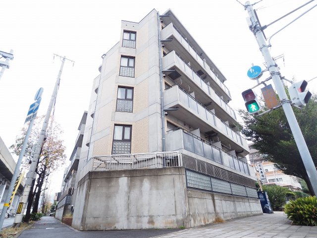 建物外観　綺麗な外観ですね。
