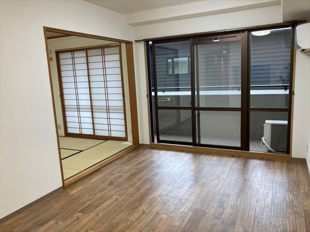 居室・リビング　※別部屋参考写真※