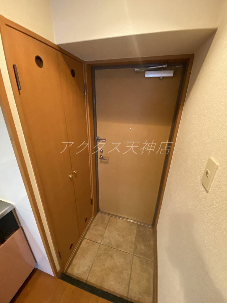 ピュアドームティアラ大手門の玄関写真