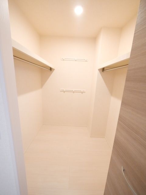 収納　★ウォークインクローゼット★