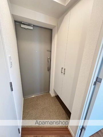 白山レジデンスの玄関写真