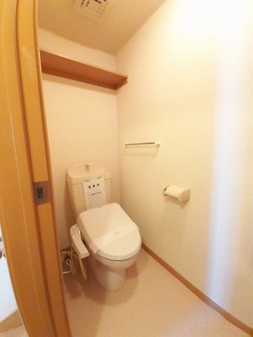 高松琴平電鉄琴平線 空港通り駅 徒歩28分 2階建 築24年のトイレ写真