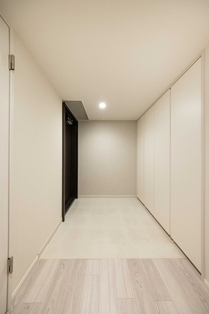 玄関　※写真は同タイプ住戸です。