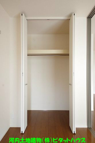 収納　洋室クローゼット