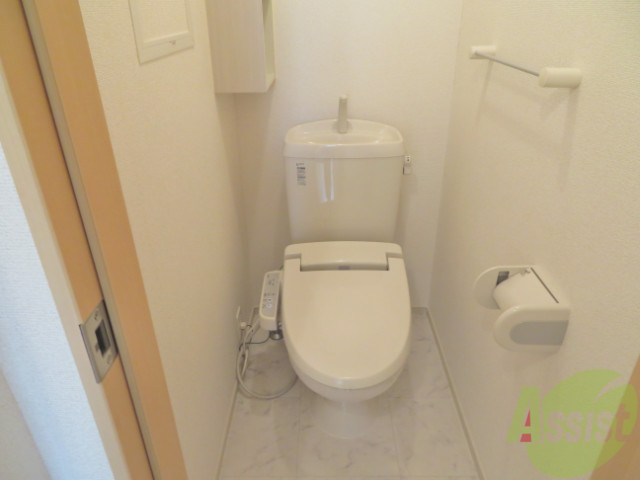 トイレ　こちらのトイレは、嬉しいウォシュレット付きです。