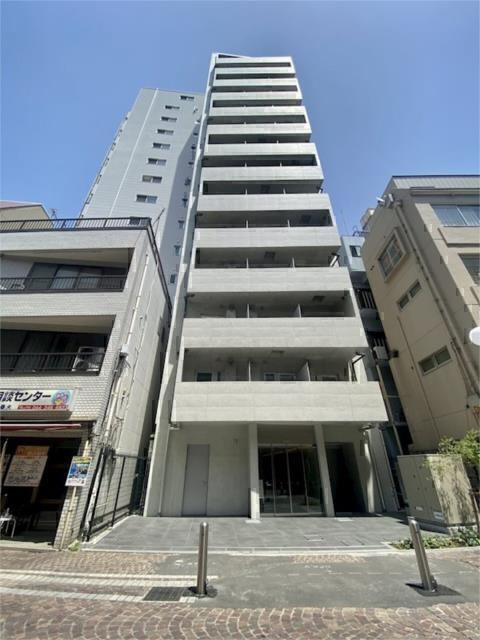 建物外観　オートロック完備