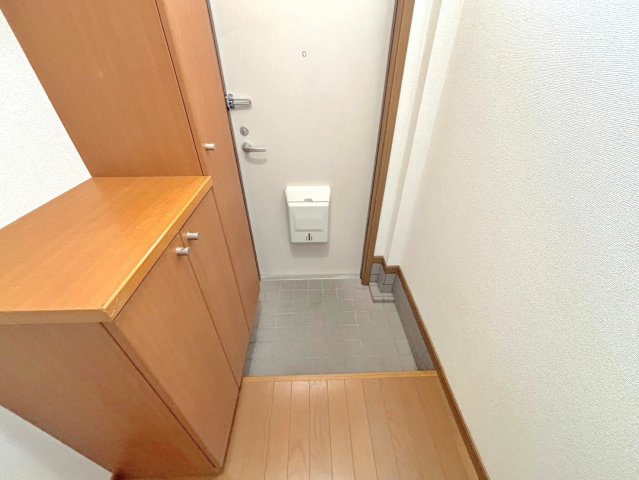 プリムローズAの玄関写真