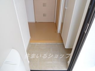 マイネ ファミーリエ Iの玄関写真