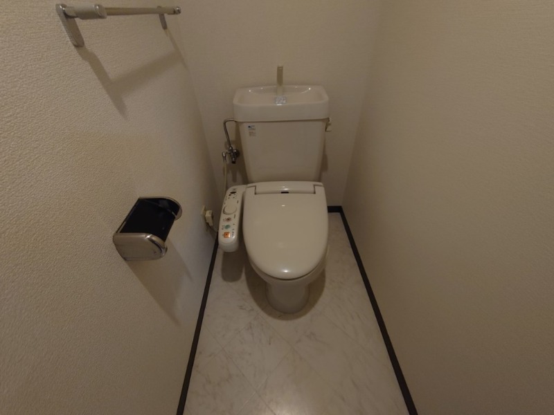 遠州鉄道 さぎの宮駅 徒歩16分 3階建 築25年のトイレ写真