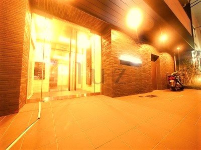 建物外観　2016年築のRCマンションです。