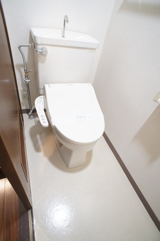 東京メトロ東西線 東陽町駅 徒歩14分 14階建 築32年のトイレ写真