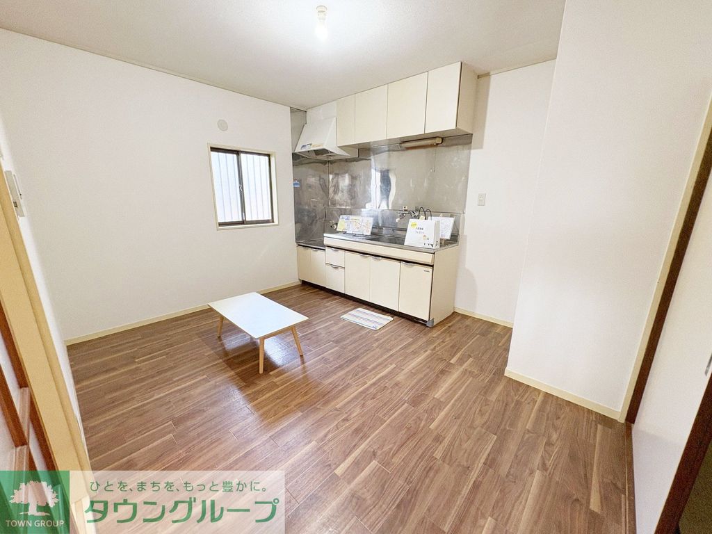 京成千原線 学園前駅 徒歩12分 2階建 築38年の居間写真