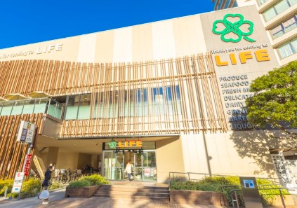 スーパー　ライフ豊洲店（スーパー）まで291m