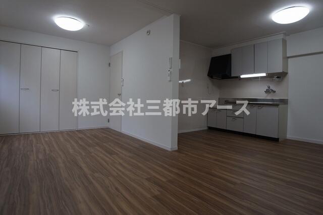 池第一コーポの居間写真