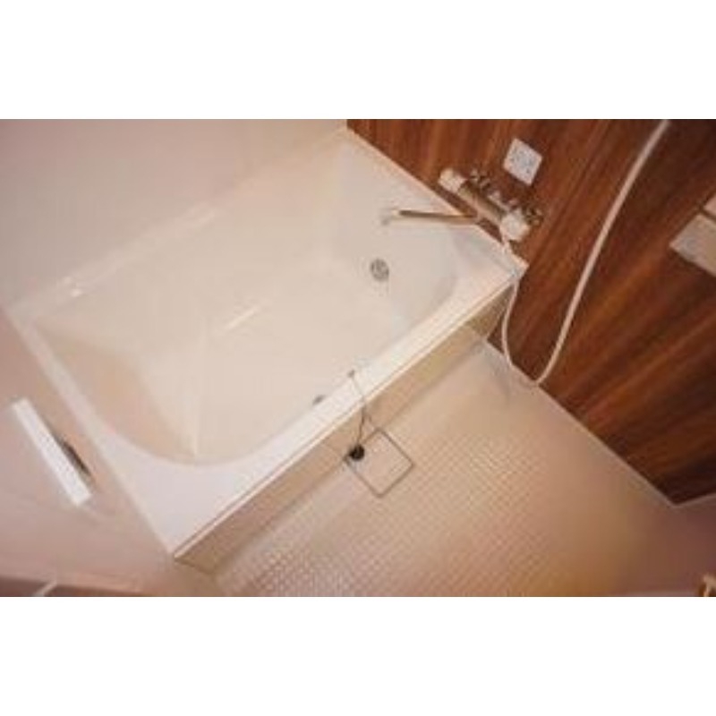 バス・シャワールーム　追い炊き機能付き♪