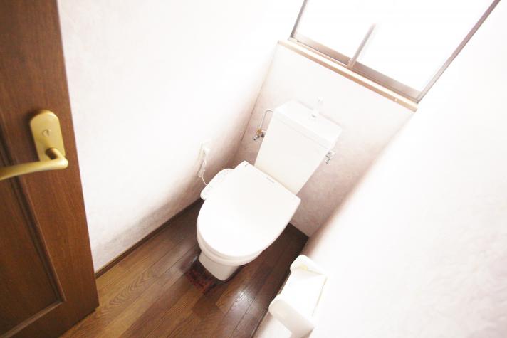 トイレ　トイレ二ヶ所　有♪ウォシュレット付き。